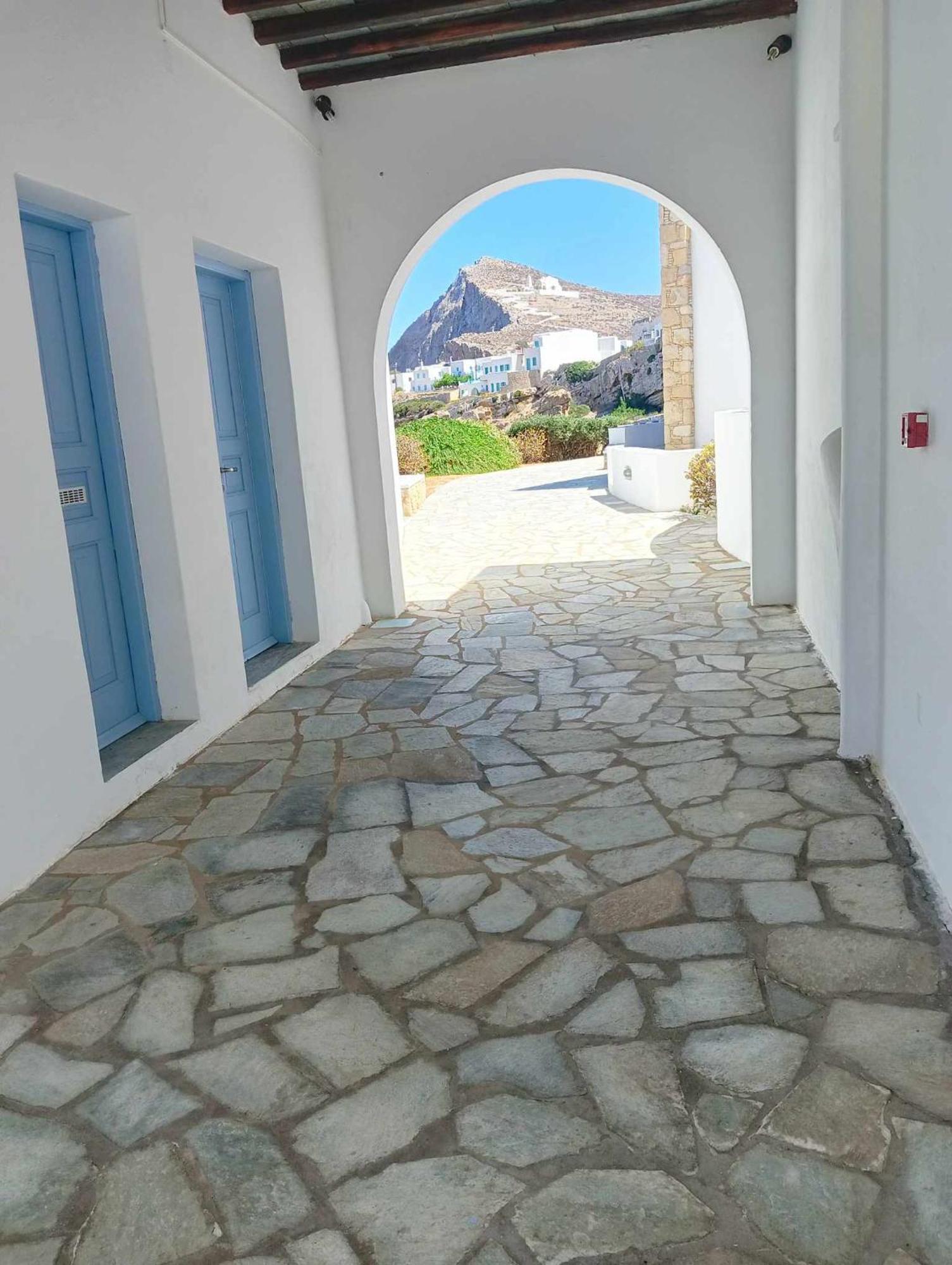 Anemousa Hotel Folégandros Екстериор снимка